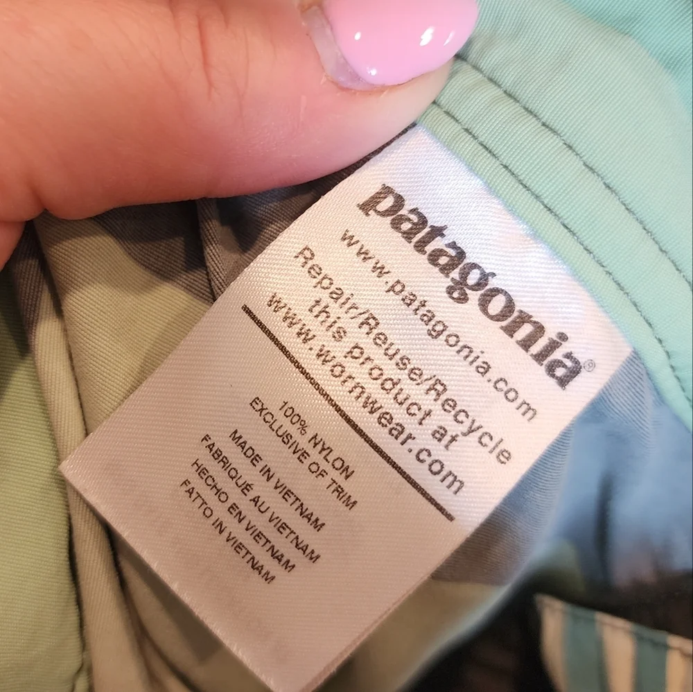 Patagonia Boys‎ 16 board shorts green blue stripe